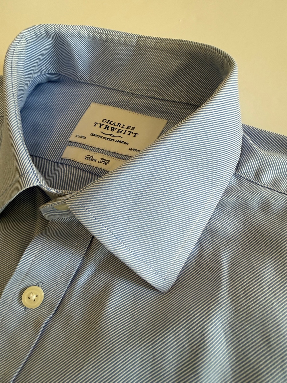 Charles Tyrwhitt Slim Fit Blue Fine Stripe Dress Shirt 16½/35